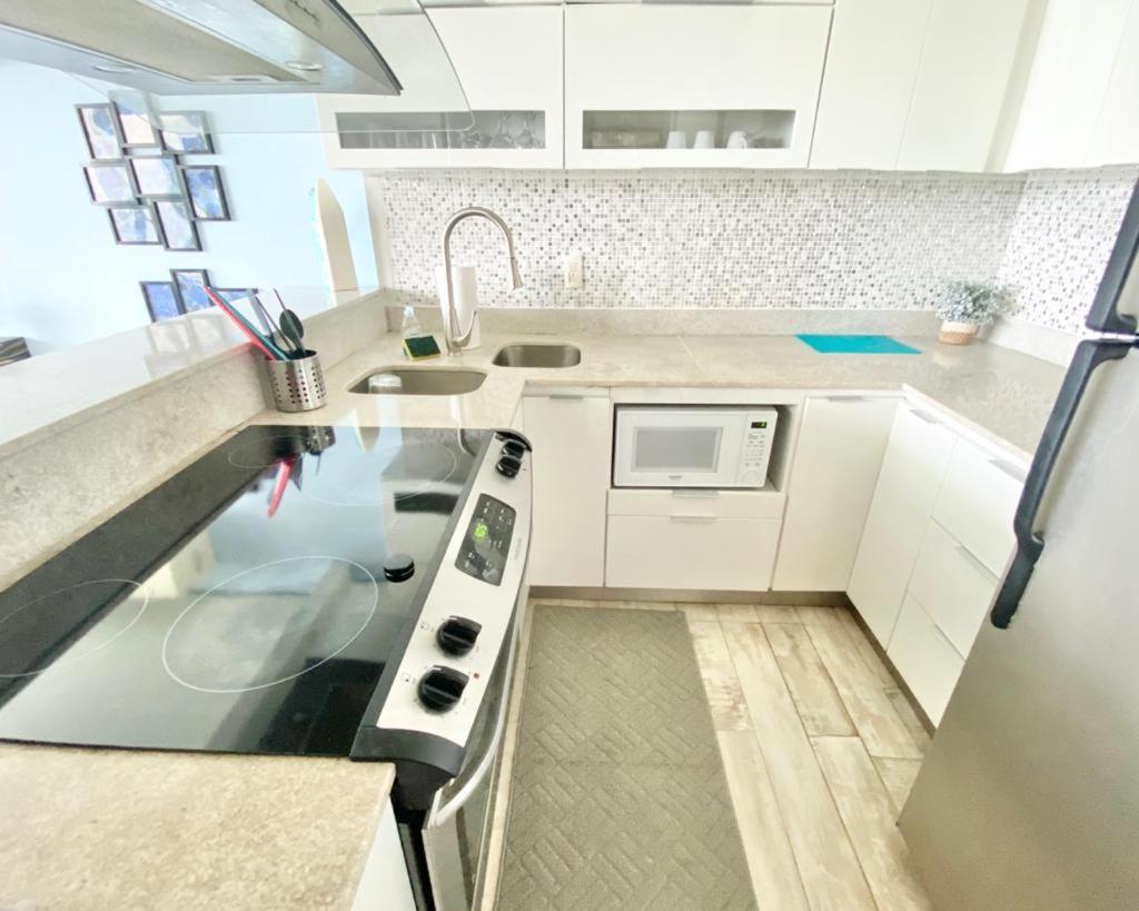 Kasa Brisa Marina Ocean View Balcony Beachfront San Juan Dış mekan fotoğraf